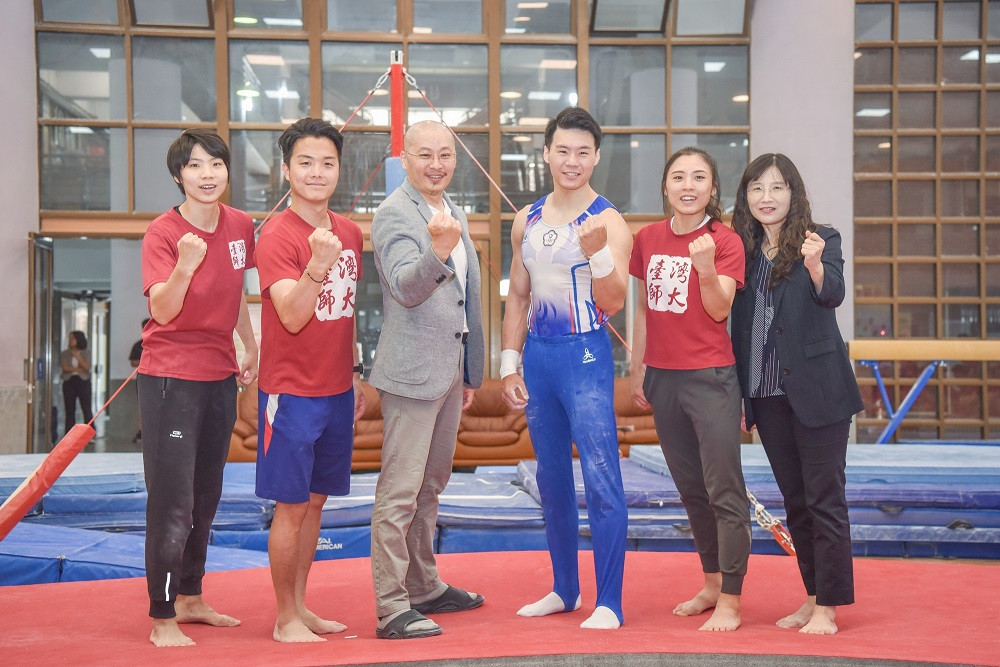 國立臺灣師範大學恭賀唐嘉鴻奪銅